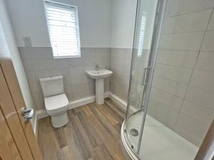 Shower room - click for photo gallery